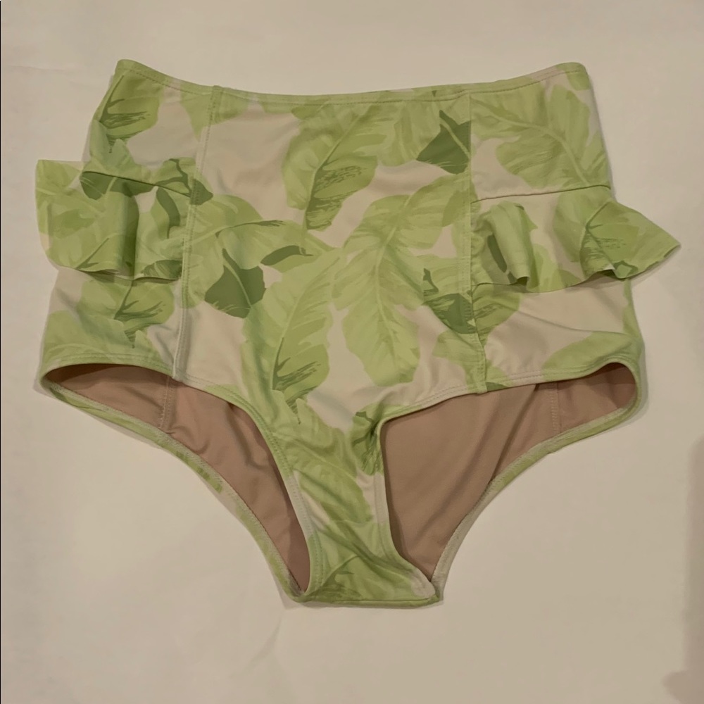 Kortni Jeane swim bottoms!